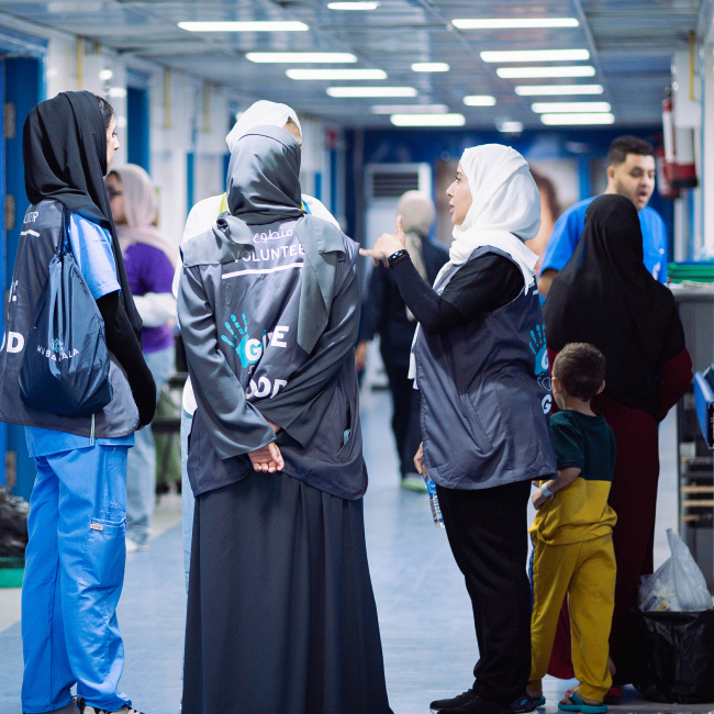 mub-op-smile-cairo00025-group